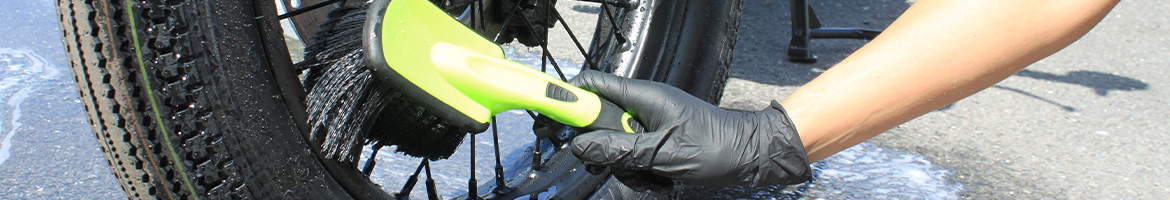 Washing accessories for motorcycle wheels and tyres